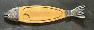 K- Vintage Sammon Cutting Board - Fish Head & Tail Metal Ends