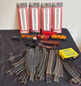 DR - Vintage Train Cars, Tracks and More