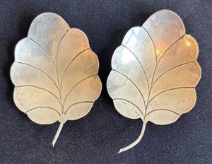 DR - Pair of 900 Sterling Silver Leaves