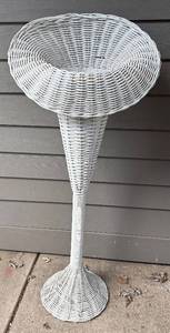 BY - Vintage White Wicker Planter Stand