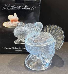 K - LE Smith Glass Company 7-Inch Covered Turkey Serving Bowl - Crystal