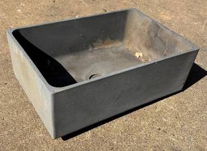 BY - Vintage Garden Sink