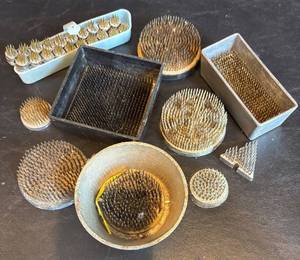 DR - Vintage Floral Frogs Collection - Assorted Sizes