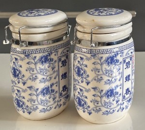 DR - Pair of Blue & White Porcelain Tea Storage Jars With Double Happiness Motif