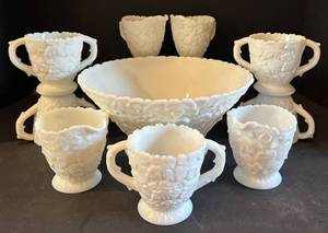 K - Vintage Milk Glass Leaf Motif Set - 10-Piece with Bowl, Creamers & Mugs