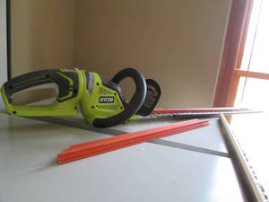 Ryobi 18 v hedge trimmer, brand new...
