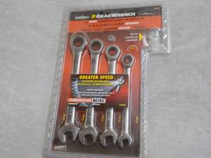 Gear Wrench 5 pc Metric Ratcheting ...