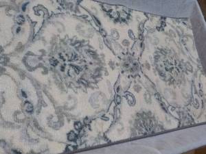 20 x 34 Maples Accent Rug...