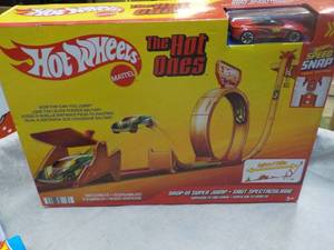 Hot Wheels Monster Trucks   ...