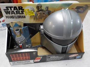Star Wars Mandalorian...