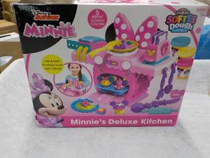 Minnies Deluxe Kitchen ...