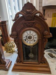 Antique Carved Oak Mantel Clock with Pendulum - Roman Dial, 19th Century