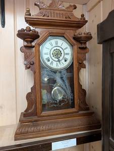 Waterbury Hudson 1890 Mantel Clock - Ornate Carved Oak Case