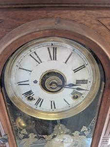 Jacobs Regulator Mantel Clock - Ornate Carved Oak Case, Glass Panel with Birds