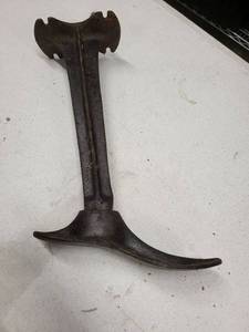 Antique Cast-Iron T-Head Bar & Curved Foot Clamp - 2-Piece Tool Set