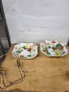 H&Co Floral Square Porcelain Bowls with Gold Trim - Set of 2