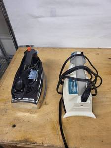 Black & Decker The Classic Iron - Extra Long Cord, Mirror Glide