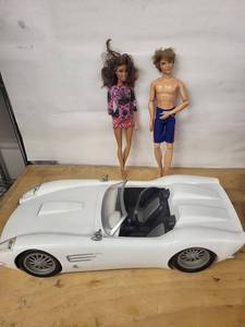 Mattel Barbie & Ken Convertible Car Playset - 2009