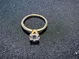 14K GE Solitaire Ring Clear Round Stone Size 6.5 Gold Tone Good