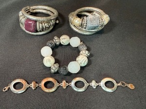 Mixed Fashion Bracelet Lot 4 Silver Tone Coil Beaded Link Bracelets