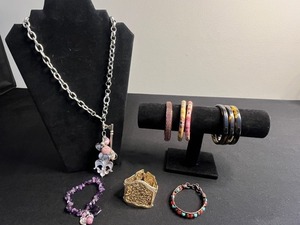 Lot of Bracelets Inc Amethyst Chip Bracelet and Silver Tone Necklace w Charms