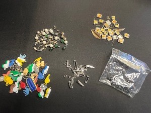 Beads, Charms & Jewelry Findings - Pendants & Clasps for Jewelry Making