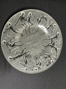 Decorative Frosted Glass Plate with Dancing Silhouettes - 9 in Diameter