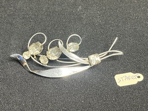 Staret Floral Brooch with Clear Crystals