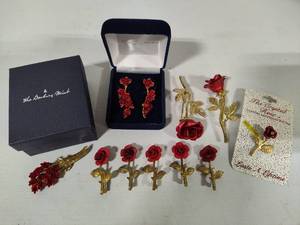 Danbury Mint A Dozen Roses 24K Gold Clad Earrings & Asst Rose Brooches
