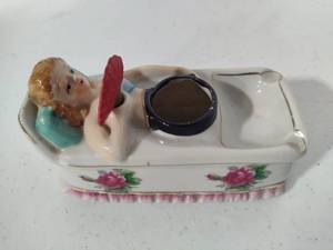 Naughty Nodder Vintage Ashtray - Missing Legs