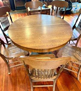 Oak Round Dining Table Set with 7 Windsor Cane-Seat Chairs