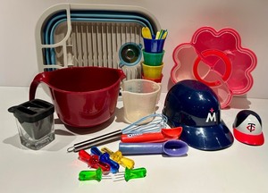 Kitchen Set with Red Mixing Bowl & Colorful Measuring Cups & Accessories