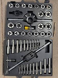 Drill Chuck & Collet Set in Case - Assorted Collets & Drill Bits