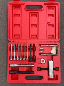 Bolt Puller Set in Red Case - Assorted Hex Bolts, Nuts & Washers