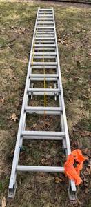 Werner Heavy-Duty Industrial Extension Ladders 250 lb Capacity - 2-Ladder Set