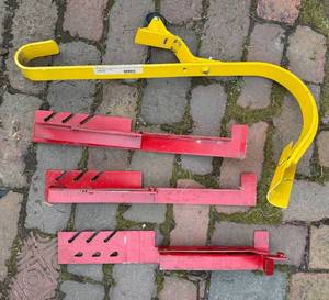 Acro Building Systems Roof Ridge Ladder Hook & 3 Red Roof Brackets