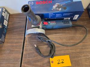 Bosch GWS10-450 4 12 Angle Grinde...