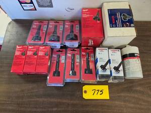 (14) Milwaukee Self Feeding Wood Ho...