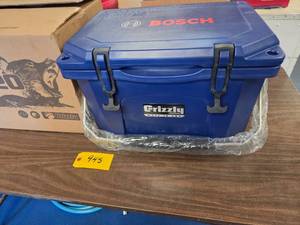 Grizzly 20 Cooler, with Sliding Fee...