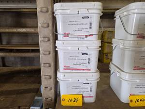 (3) Pails 1 14 Roofing Screws...