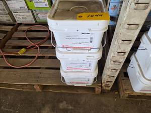 (3) Pails 1 14 Roofing Screws...