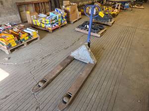 Wesco Pallet Jack, (Cannot Be Remov...