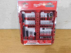 Milwaukee SHOCKWAVE Impact Duty Alloy Steel Screw Driver Bit Set (45-Piece)