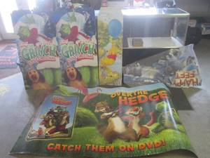 (EW1) Movie Rental Stores Movie Adv...