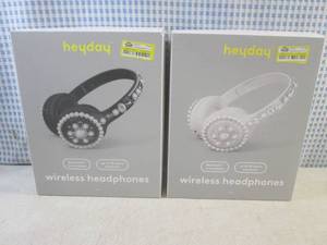 (CSB) 2 Pair of Wireless Headphones...