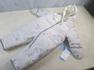 (RCK) Carters Baby Snowsuit Size 6...
