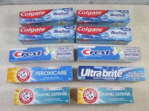 (CS) 10 Boxes of Assorted Toothpast...