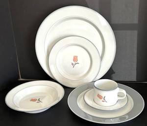 Dansk TivoliConcerto 8 Place Settings (5-Pc Each) & 13 14 Platter - Rose Motif