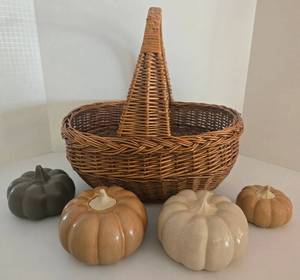 Wicker Gathering Basket with 4 Ceramic Pumpkins - Autumn Decor Set