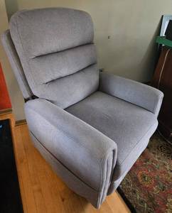 Nexus Massaging Power Lift Recliner - Bobs Furniture